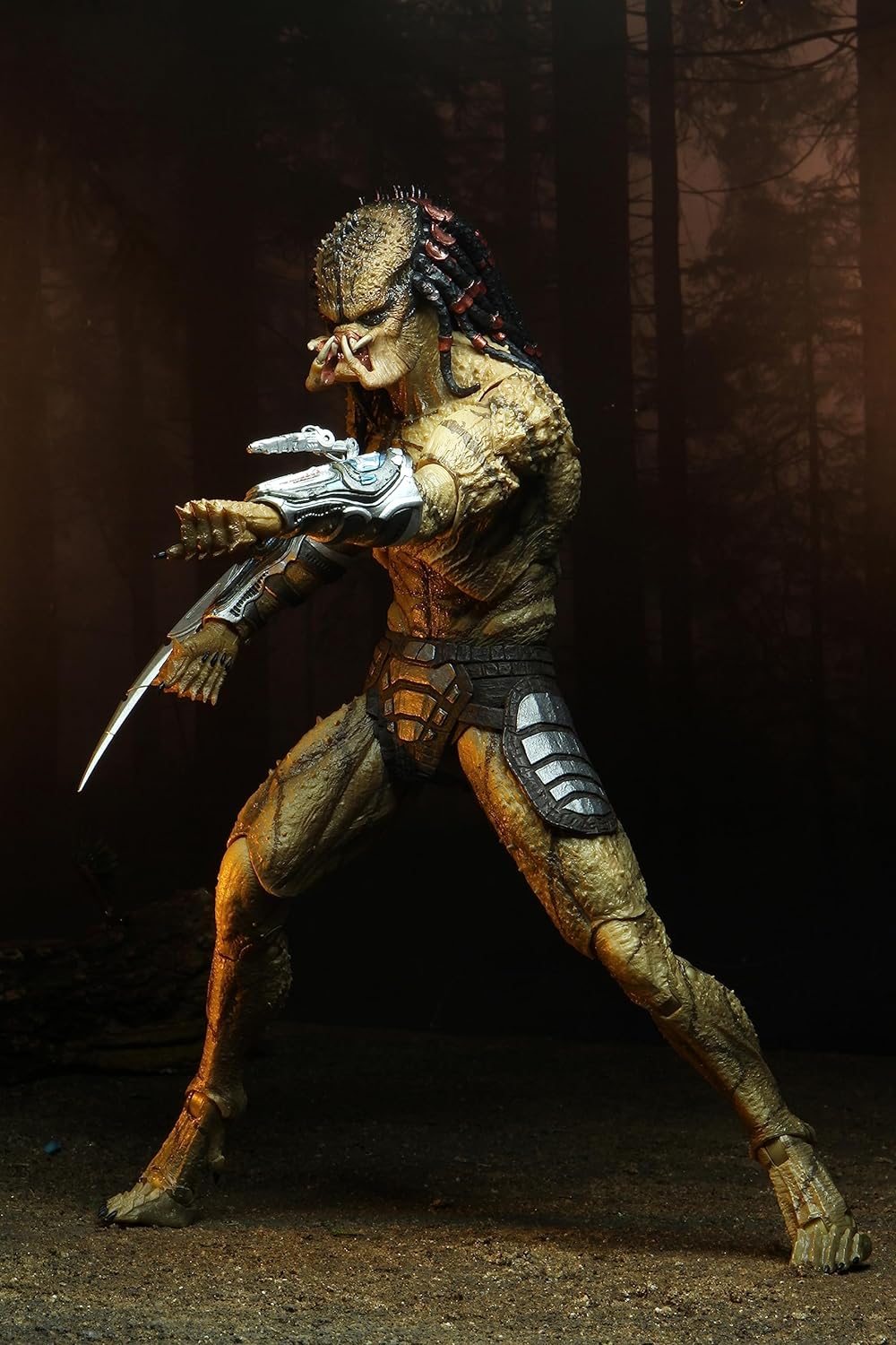 NECA - Predator Unarmored Assassin Predator Deluxe Ultimate 7 Action Figure