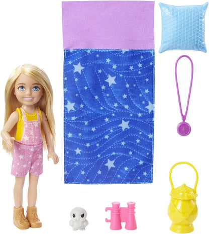 Barbie ¡Vamos de Camping! Chelsea Muñeca Rubia con Accesorios de Juguete, Regalo para niñas y niños +3 años (Mattel HDF77