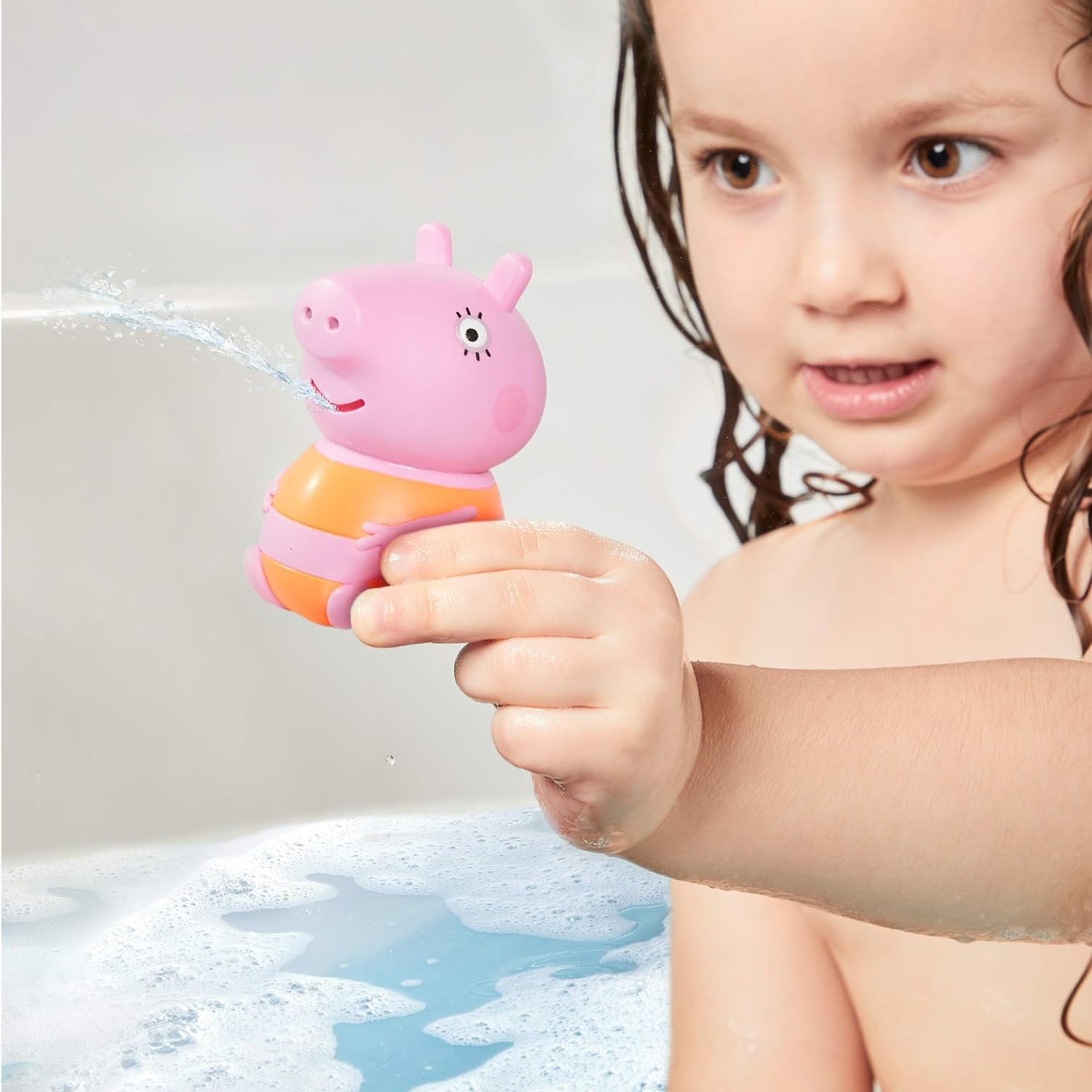 TOMY Toomies Peppa Pig, Mummy Pig, Peppa & George Bath Squirters, Baby Bath Toys, Kids Bath Toys for Water Play, Fun Bath Accessories for Babies & Toddlers, Suitable for 18 Months, 2, 3 & 4 Year Olds