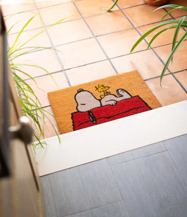 Grupo Erik Snoopy Door Mat | 15.7 x 23.6 inches - 40 x 60 cm | Coconut Coir | Eco Friendly 100% | Indoor Door Mat & Outdoor Door Mat | Snoopy Gifts | Peanuts
