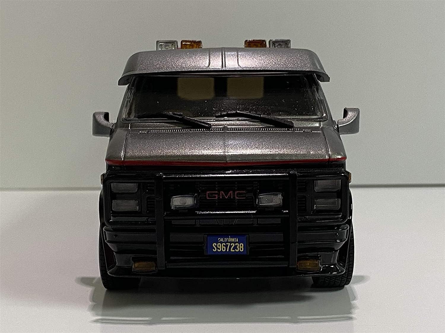 Greenlight Hollywood Series, 84072, Diecast Car, 1983 GMC Vandura A-Team Van, scale 1/24,Black