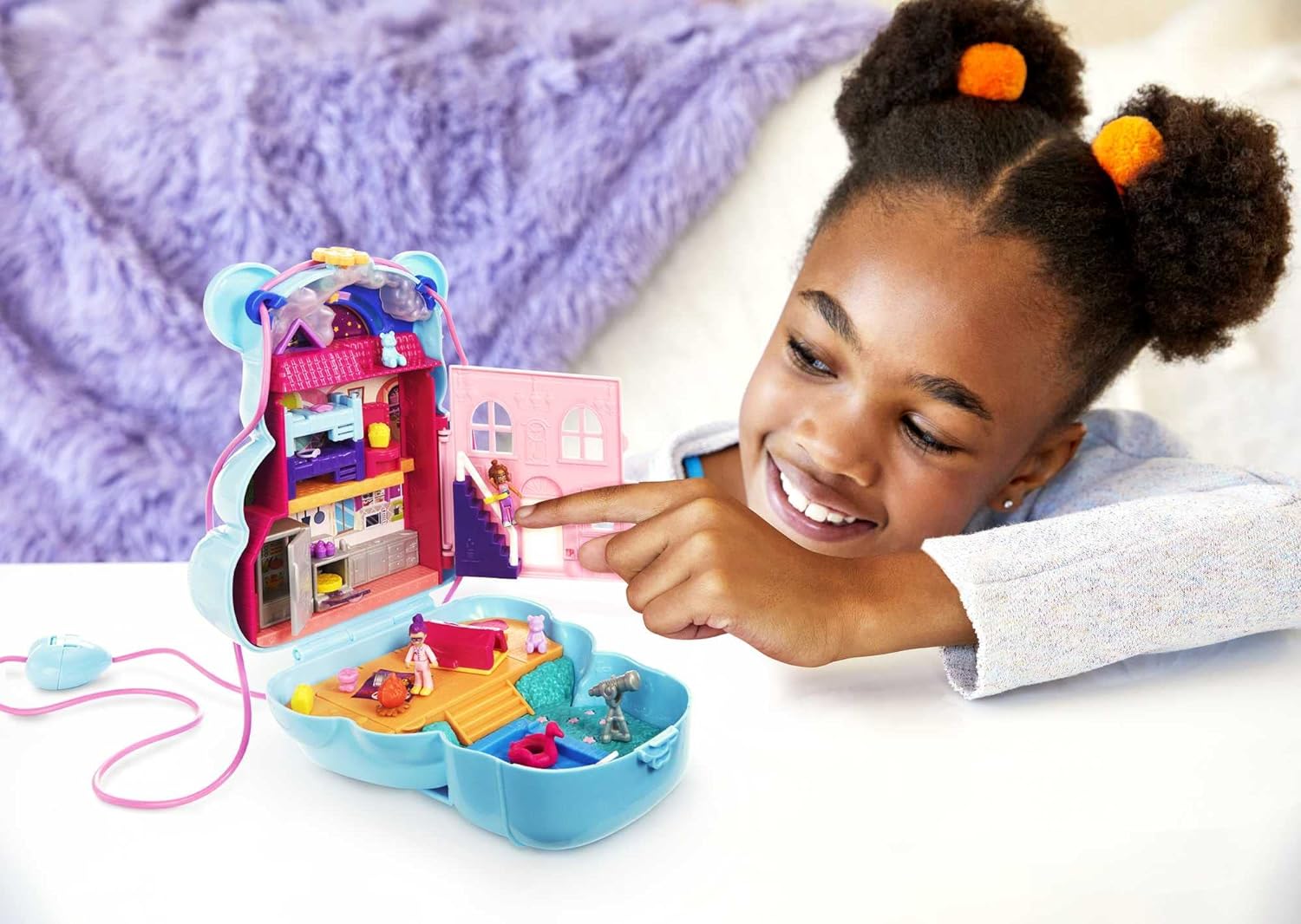 Polly Pocket Teddy Bear Purse Compact, 2 Micro Dolls & GTN15 Hedgehog Cafe Compact, Micro Polly Doll & Friend Doll, 2 Animal Figures, Great Gift for Ages 4 Years Old & Up