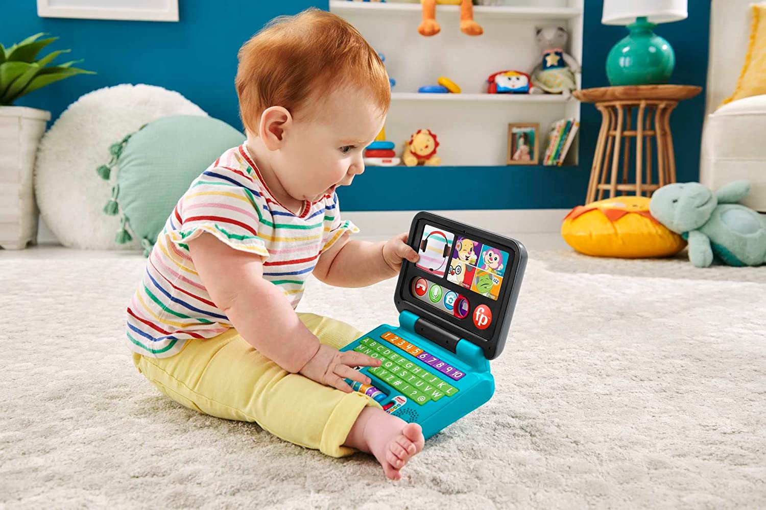 Fisher-Price Laugh & Learn Let's Connect Laptop - UK English Edition, electronic toy with Smart Stages learning content for infants and toddlers United Kingdom Multicolor