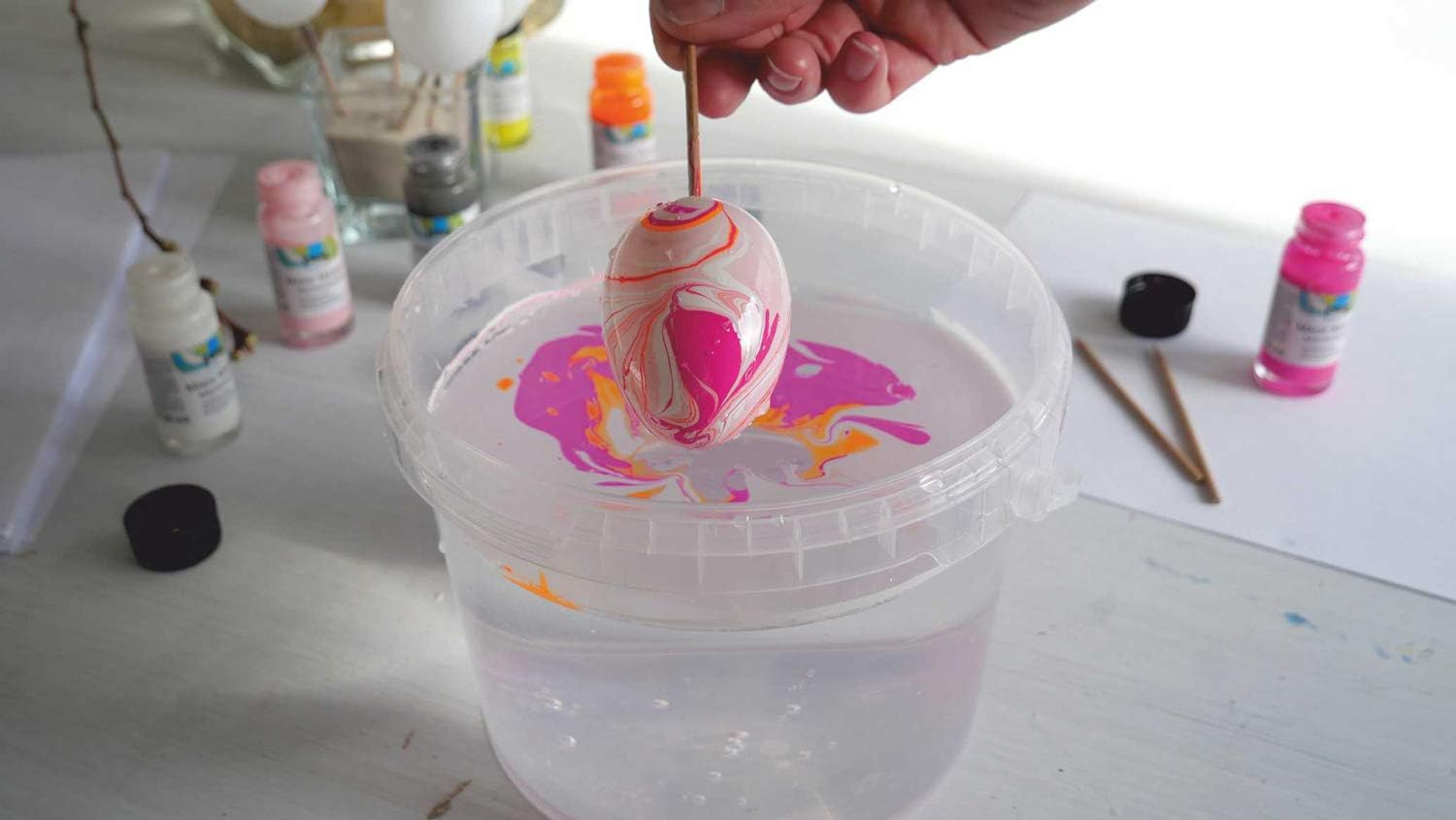 Baker Ross Magic Marbling Ink to Create Amazing Patterns -20ml per bottle (Set of 6