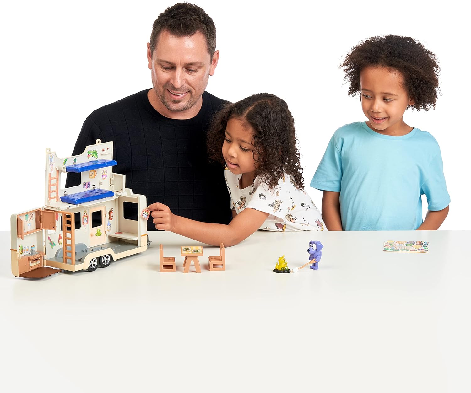 Bluey's Caravan Adventure Playset Flip and Fold Out Feature Kitchen and Camp Beds including 2.5 Inch Jean Luc Articulated Action Figure and Camp Fire Accessories