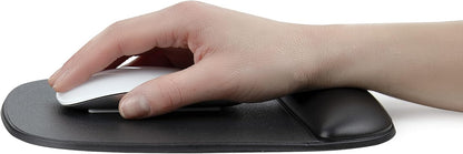 StarTech.com Mouse Pad with Hand rest, 6.7x7.1x0.8in (17x18x2cm), Ergonomic Mouse Pad with Wrist Support, Desk Wrist Pad w/Non-Slip PU Base, Cushioned Gel Mouse Pad w/Palm Rest (B-ERGO-MOUSE-PAD