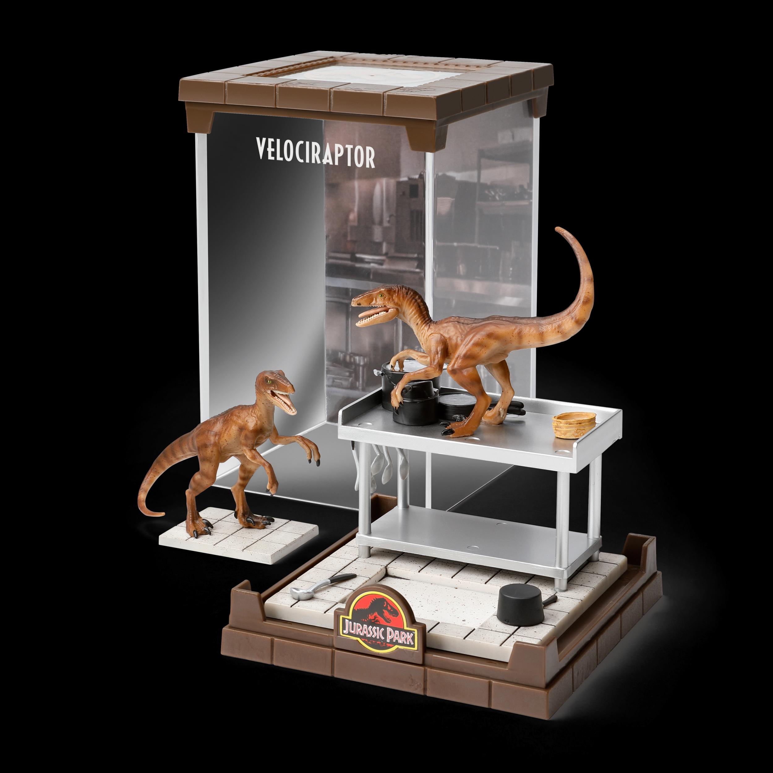 The Noble Collection Velociraptor Diorama