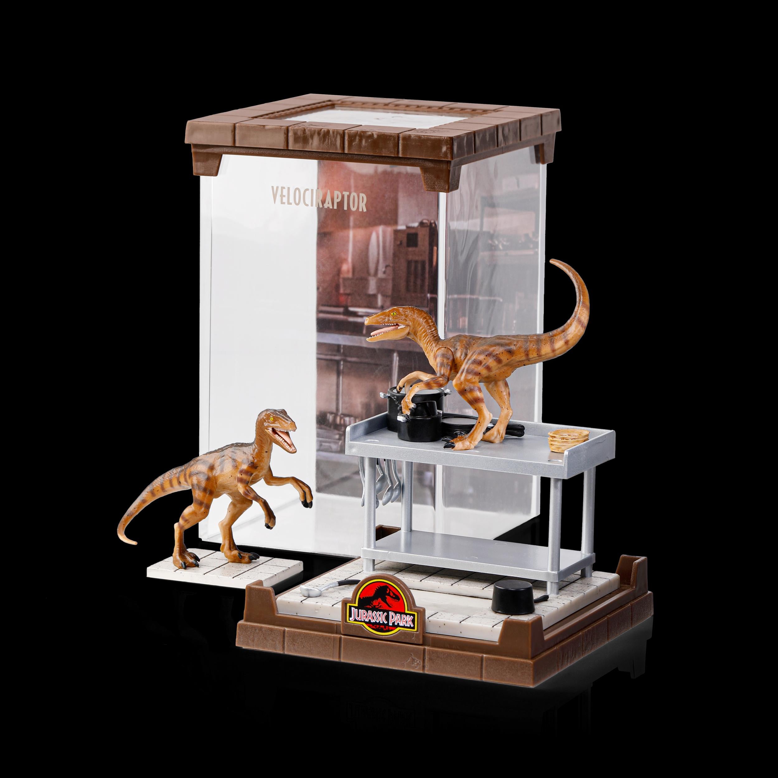 The Noble Collection Velociraptor Diorama