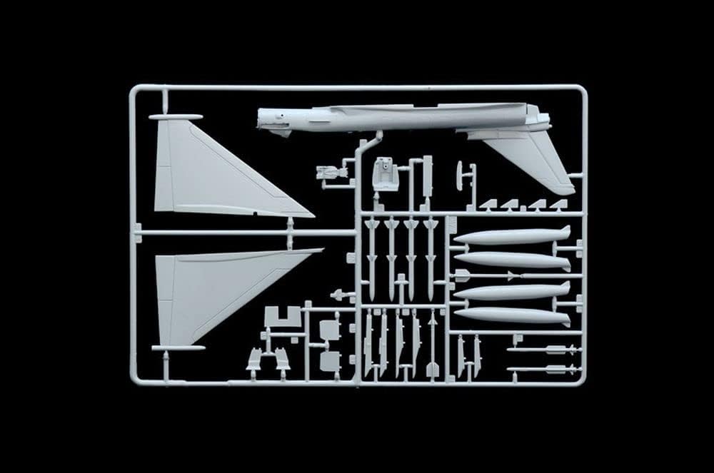 Italeri 1457 British Eurofighter Typhoon EF-2000 1:72 Model Kit