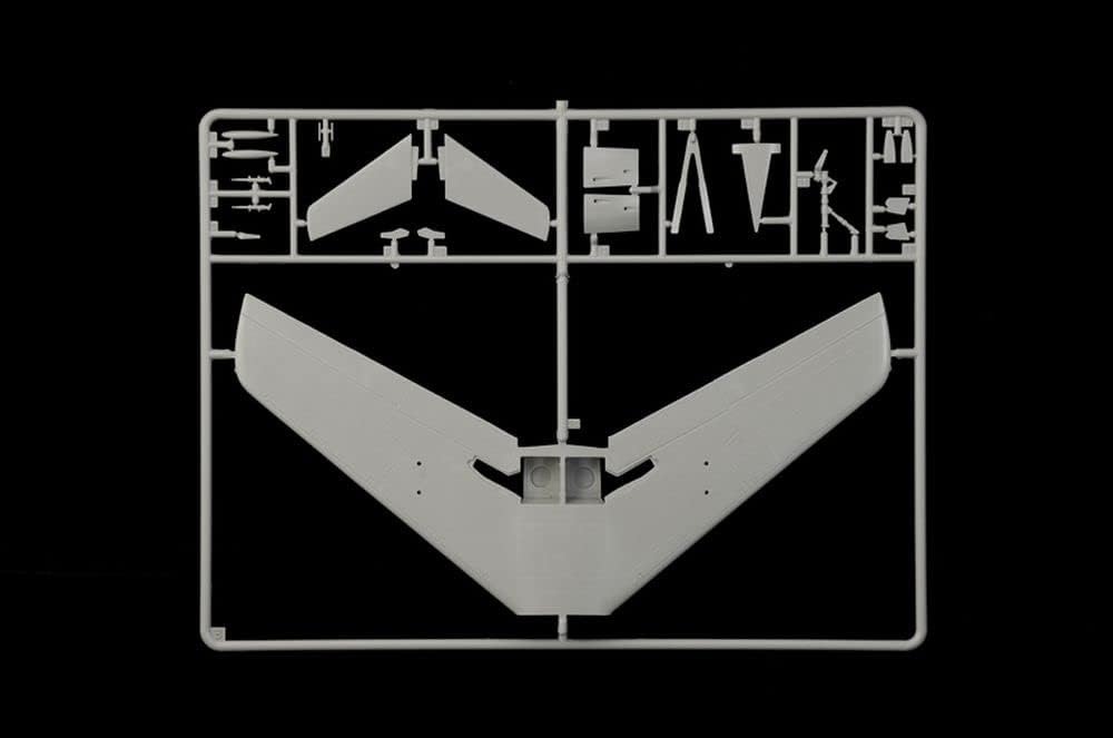 Italeri 2811S 1:48 North American FJ-2/3 Fury Building, Stand Model Making, Crafts, Hobby, Gluing, Plastic Construction Kit, Detailed, Multicoloured