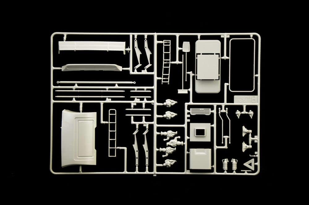 Italeri IT3957 3957 Volvo F12 Intercooler Low Roof with Accessories, 1:24 Scale, Kit, Plastic Mount, Model Making, Multi-Coloured