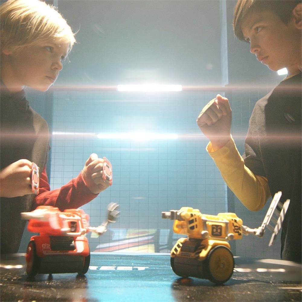 YCOO Pack 2 Robots Street Kombat Télécommandé à Contrôle Gestuel 14cm - Il Avance et Frappe Son Adversaire - Capteurs de Mouvements - Dès 5 ANS