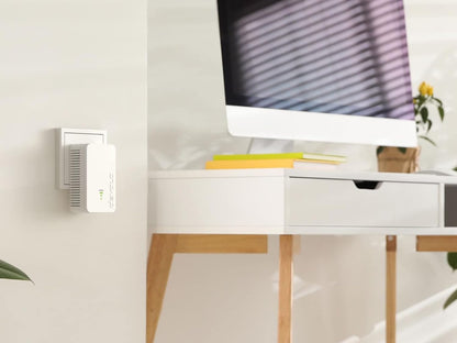 Devolo 8868 WiFi 5 Repeater 1200 up to 1,200 Mbit/s; Mesh WiFi Amplifier, Access Point, WiFi Socket, WiFi Repeater 1x LAN Connection, White