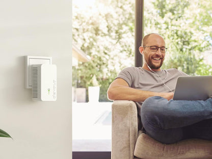 Devolo 8868 WiFi 5 Repeater 1200 up to 1,200 Mbit/s; Mesh WiFi Amplifier, Access Point, WiFi Socket, WiFi Repeater 1x LAN Connection, White