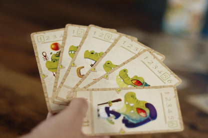 Iello Loki | Hâpy Families | Family Card Game | Ages 5+ | 2-4 Players | 10 Minutes Playing Time
