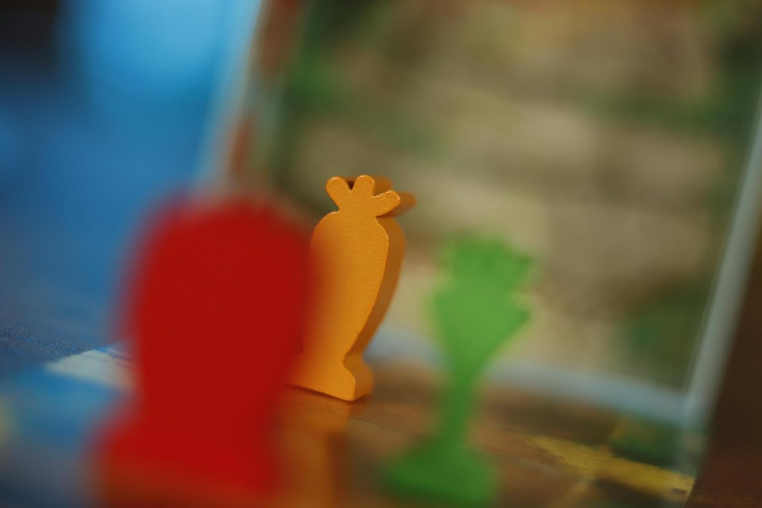 Loki | Farm and Furious | Family Board Game | Ages 7+ | 2-5 Players | 10 Minutes Playing Time
