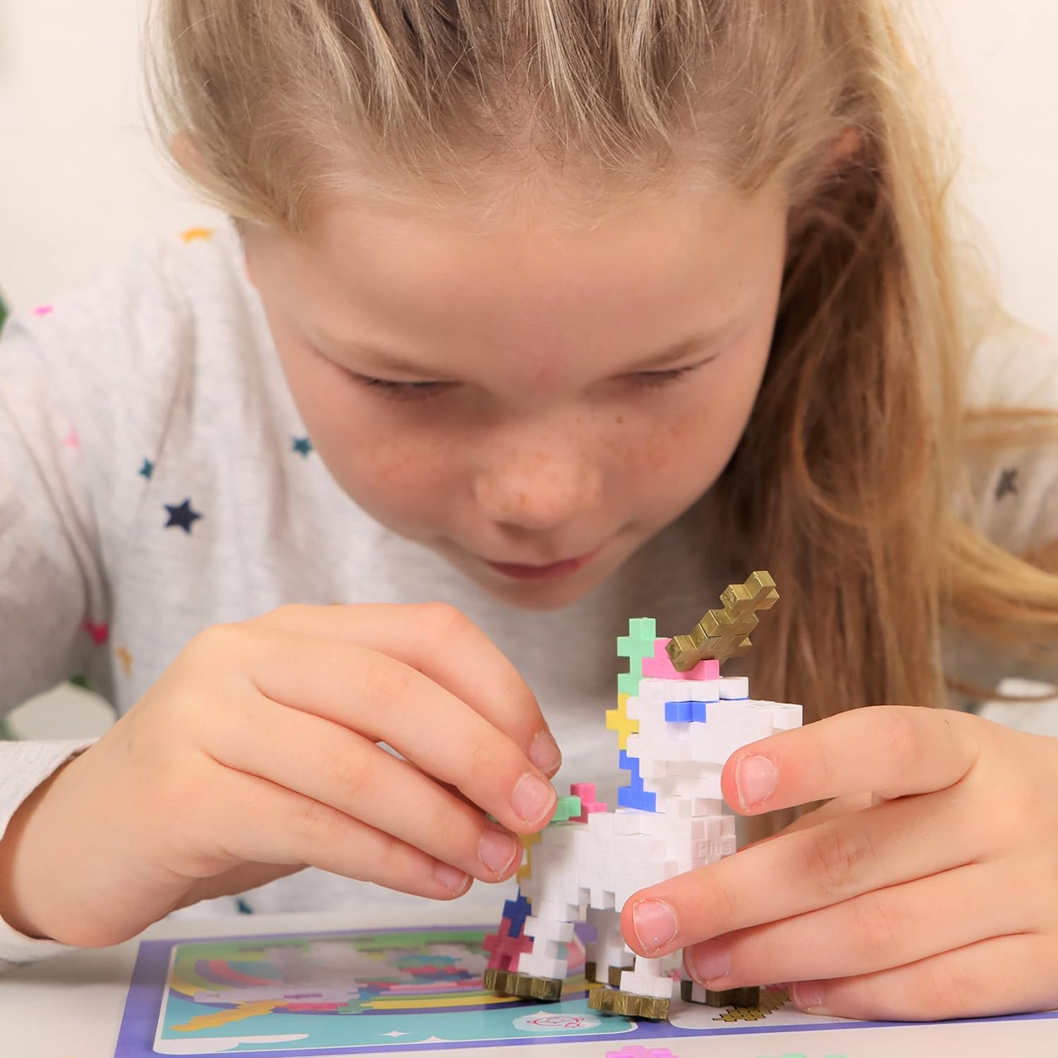Plus-Plus 3908 Geniales Konstruktionsspielzeug, Learn to Build, Einhörner, Kreativ-Bausteine, 275 Teile
