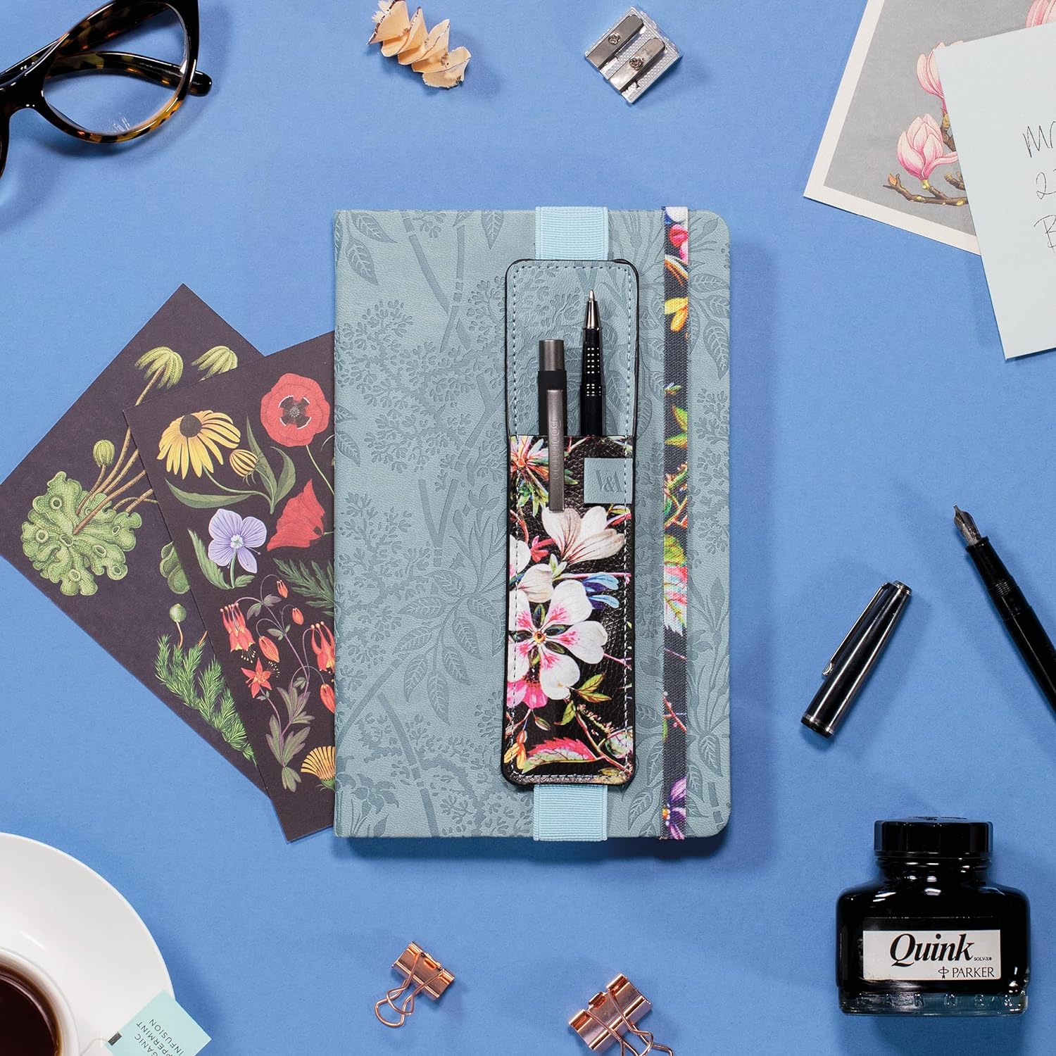 IF V & A Bookaroo Pen Pouch Kilburn Black Floral, One Size