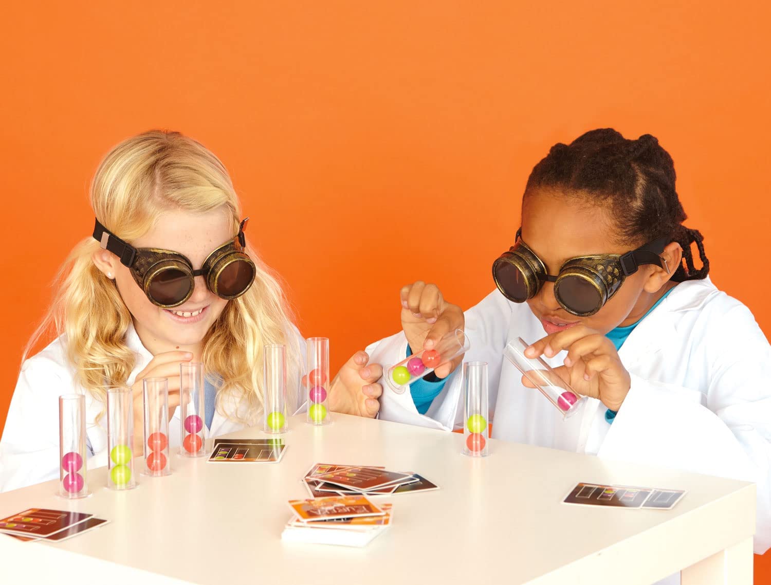 Blue Orange | Dr. Eureka | Children's Game | Ages 6+ | 2-4 Players | 15 Minutes Playing Time