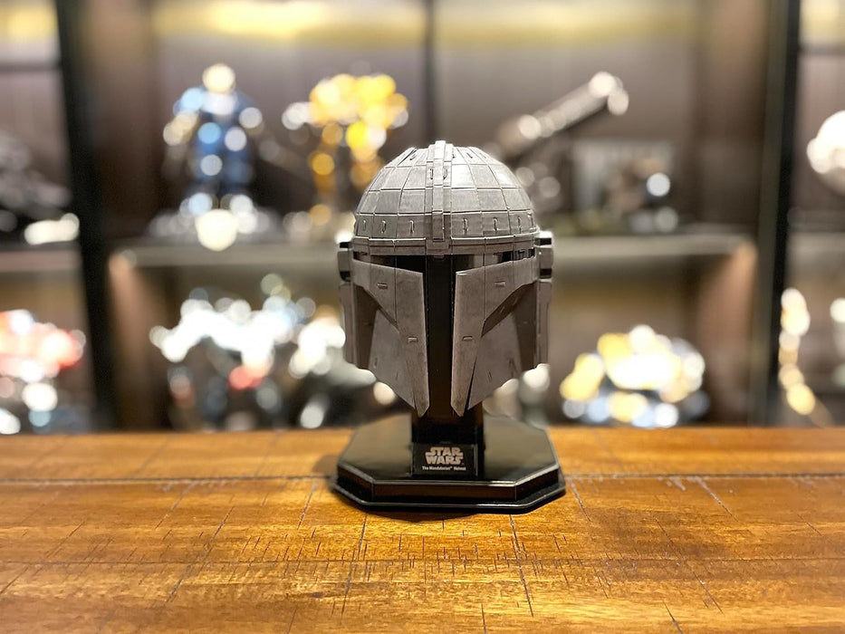 University Games Star Wars: The Mandalorian, The Mandalorian's Helmet Model Kit
