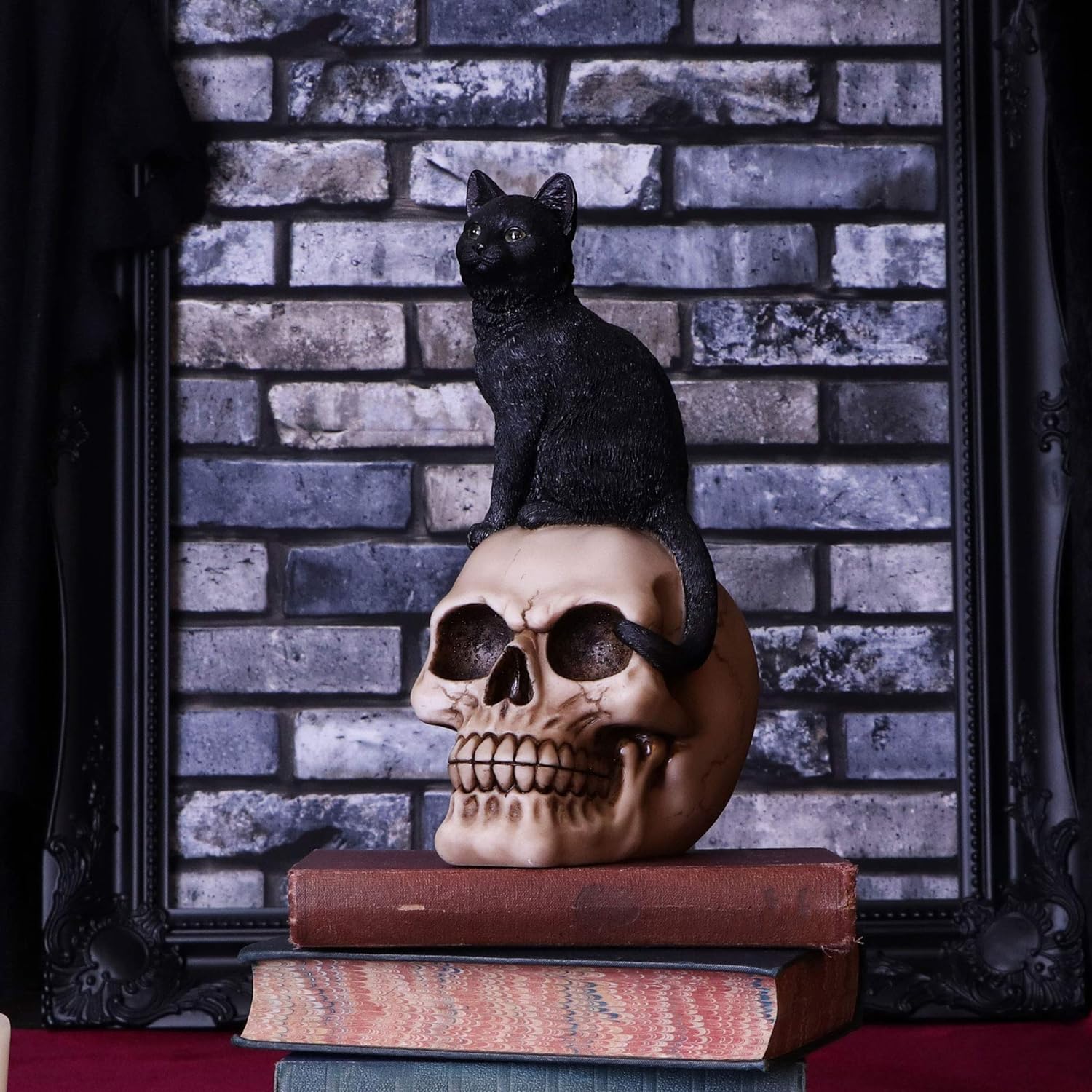 Nemesis Now Familiar Fate 24.3cm Black Witches Cat and Skull Figurine