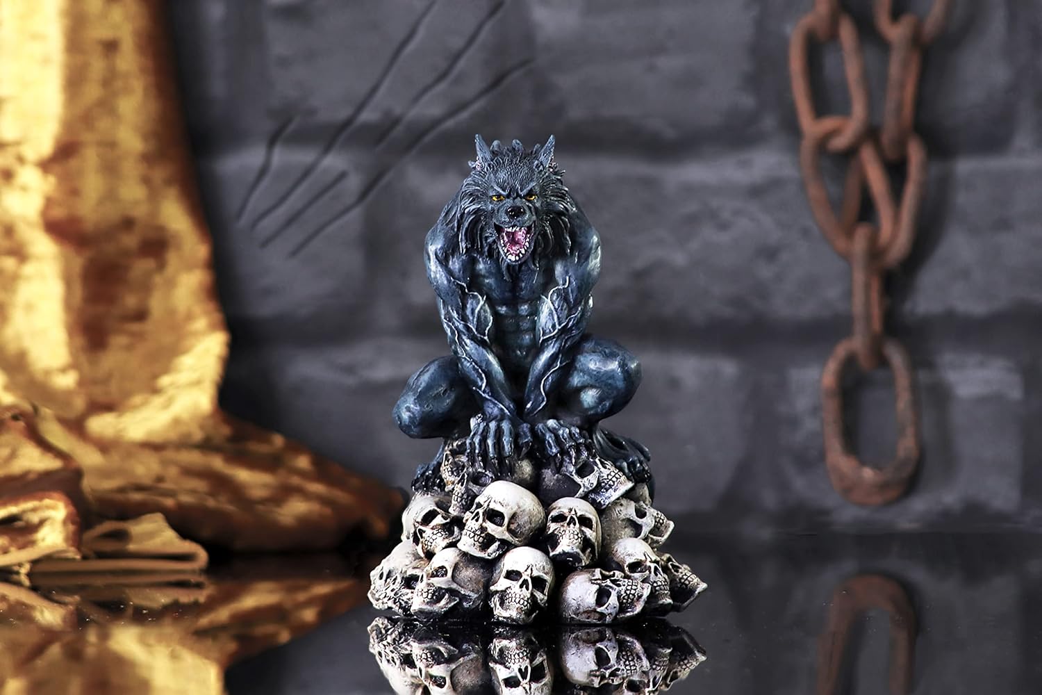 Nemesis Now Moon Shadow Wolf Figurine, Grey, 15cm