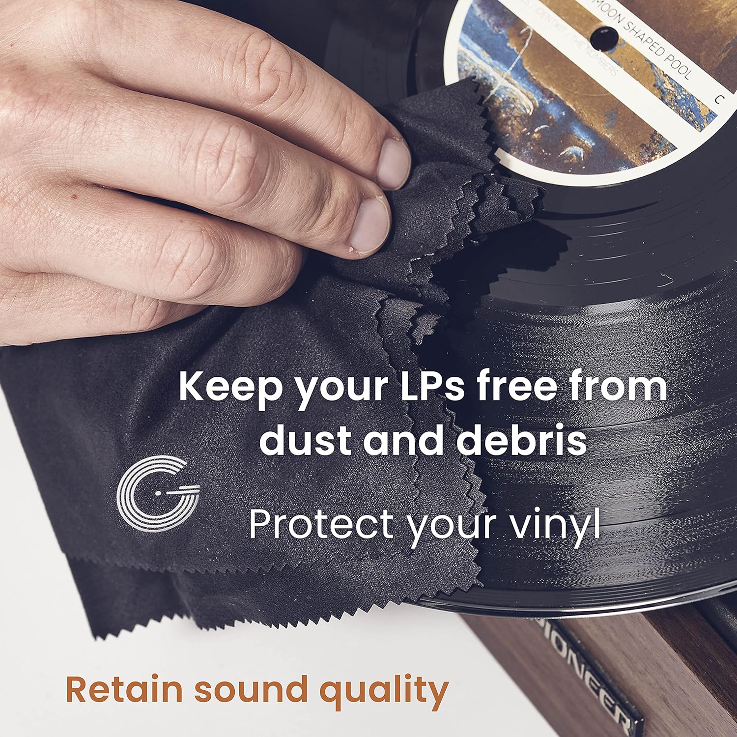 Record Cleaner | 13 Pieces | Vinyl Record Cleaner Kit | 200ml Cleaning fluid | 2 Microfibre Cloths | 10 x Wet and Dry Wipes | Ultimate Vinyl Records Collection Kit for Enthusiasts