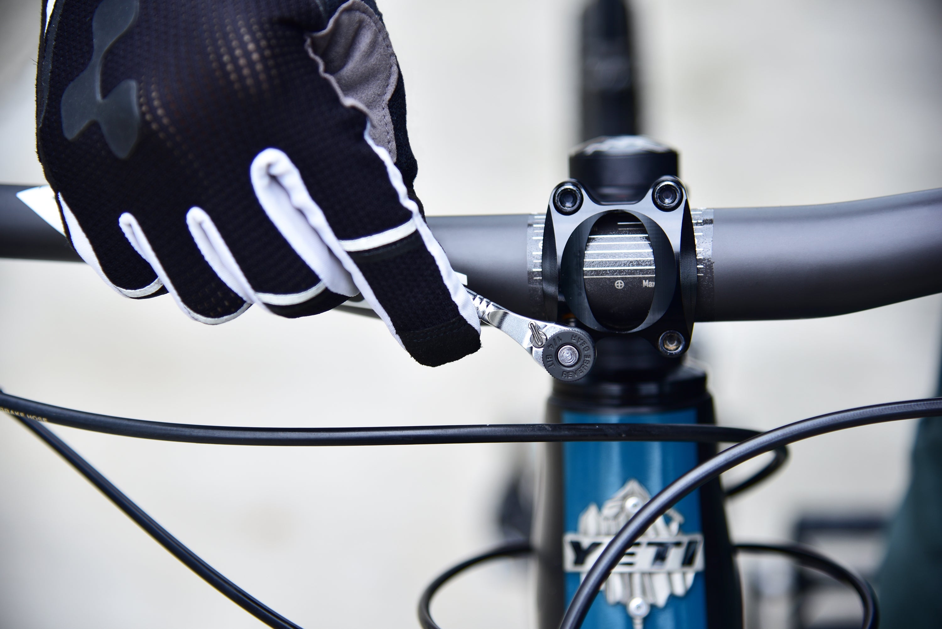 Granit Rocknroll Mini Ratschen-Fahrradwerkzeug-Set mit 9 Werkzeugbits, Verlängerungsstange (Schwarz