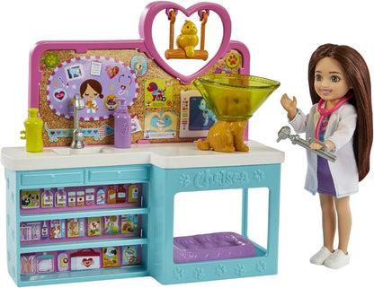 Barbie Chelsea Veterinaria Muñeca niña Morena con clínica para Mascotas y 23 Accesorios, Set de Regalo de Juguete +3 años (Mattel HGT12