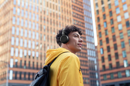 PHILIPS On-Ear Headphones H4205BK/00 with Bass Boost Button (Bluetooth, 29 Hours' Playback Time, Quick Charging Feature, Noise Isolating, Flat Folding), Matte Black