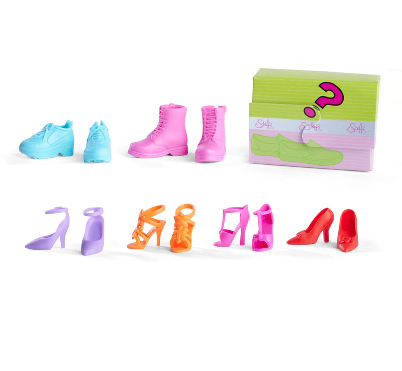 Simba 104663554 - Steffi Love Schuh-Fashion, 7 Verschiedene Paare, Schuhe für 29cm Ankleidepuppen, mit Überraschung, 2-Fach Sortiert, es wird nur ein Artikel geliefert, ab 3 Jahren