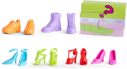 Simba 104663554 - Steffi Love Schuh-Fashion, 7 Verschiedene Paare, Schuhe für 29cm Ankleidepuppen, mit Überraschung, 2-Fach Sortiert, es wird nur ein Artikel geliefert, ab 3 Jahren