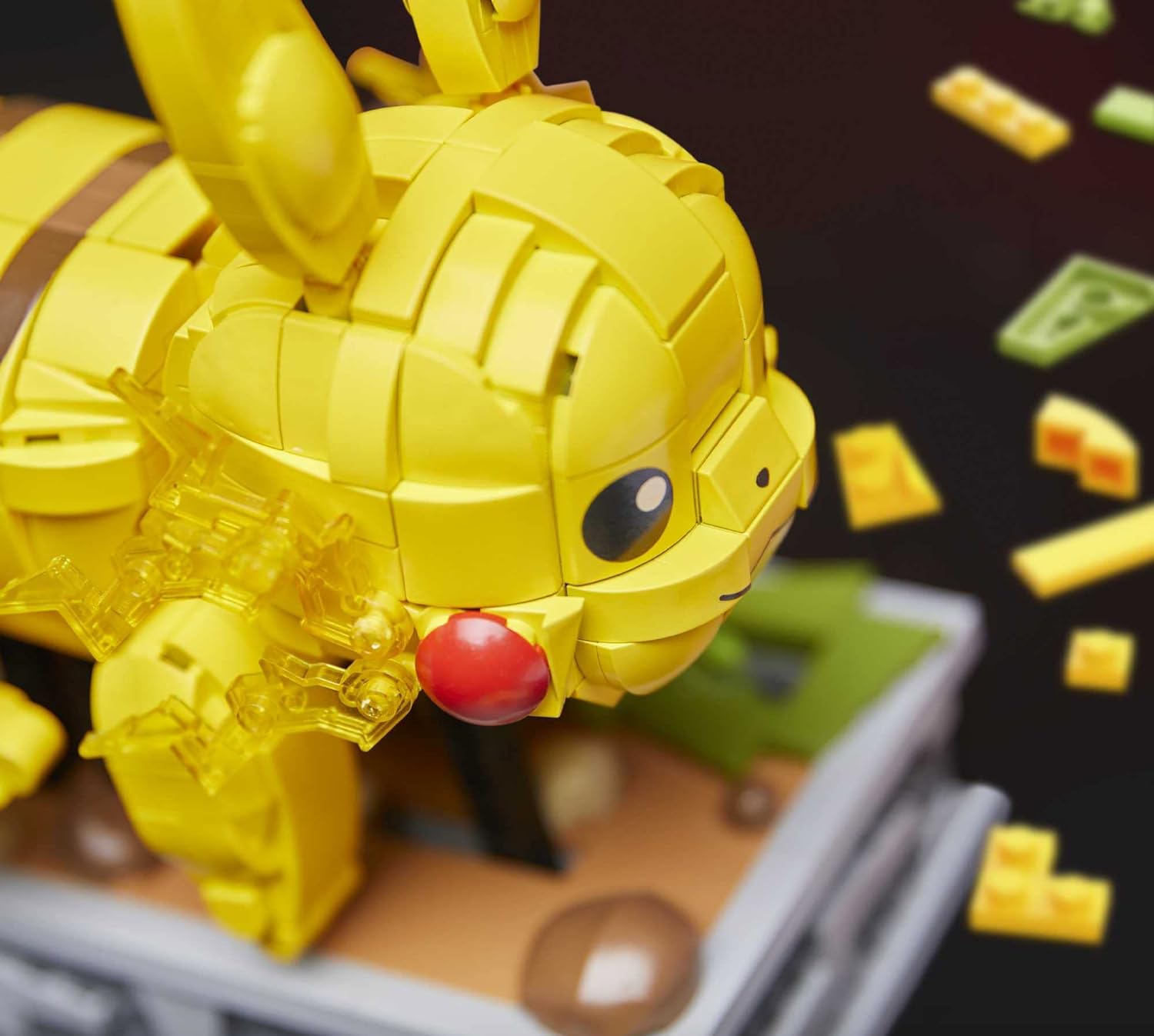 Mega Pokémon Pikachu en Movimiento, Figura de 1095 Bloques de construcción Edad Recomendada + 12 años. para Fans y Adultos. (Mattel HGC23