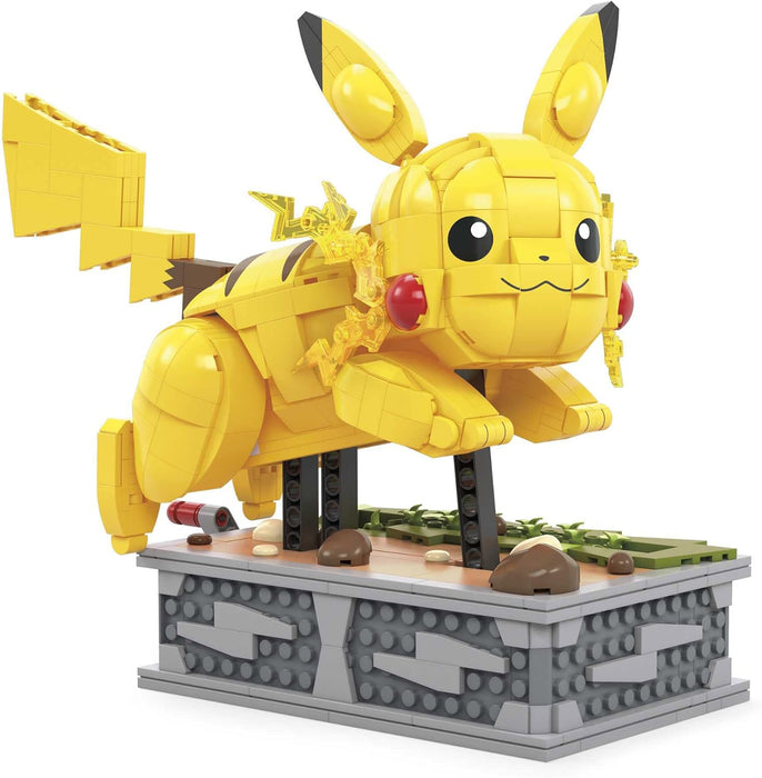 Mega Pokémon Pikachu en Movimiento, Figura de 1095 Bloques de construcción Edad Recomendada + 12 años. para Fans y Adultos. (Mattel HGC23
