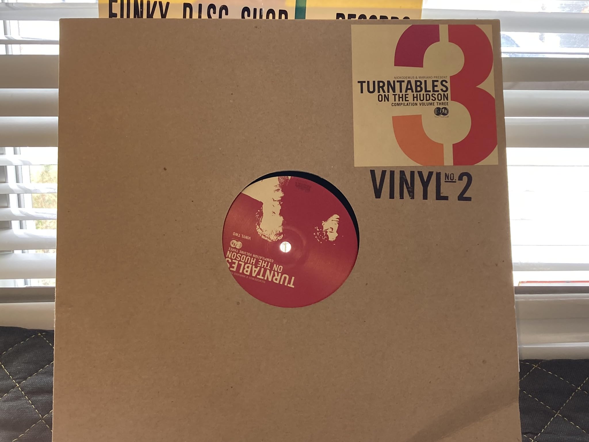 Turntable on the...3/2