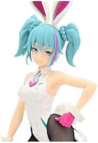 FURYU Hatsune Miku -Street Pink Color Version -Statuette BiCute Bunnies 30cm