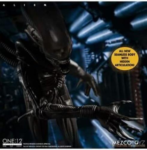 Mezco Alien One:12 Collective Deluxe Action Figure Alien Multicoloured 100% Plastic Standard
