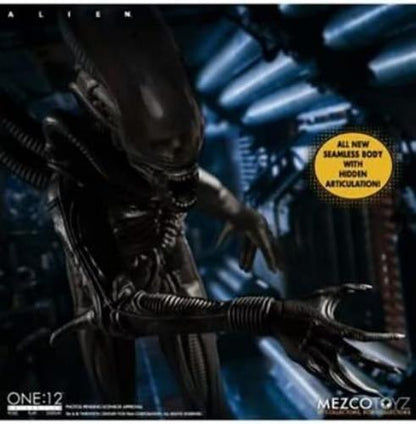 Mezco Alien One:12 Collective Deluxe Action Figure Alien Multicoloured 100% Plastic Standard