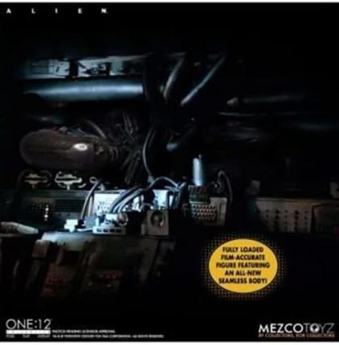 Mezco Alien One:12 Collective Deluxe Action Figure Alien Multicoloured 100% Plastic Standard