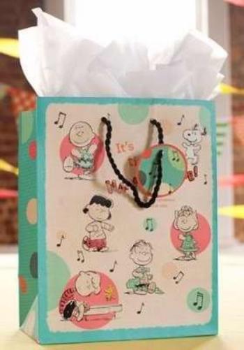 Peanuts - Medium Gift Bag with Tissue