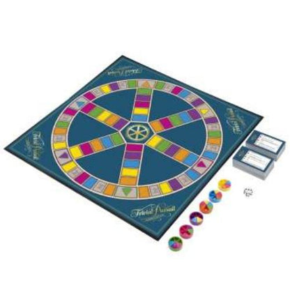 Hasbro Gaming Trivial Pursuit C1940 Board game Trivia