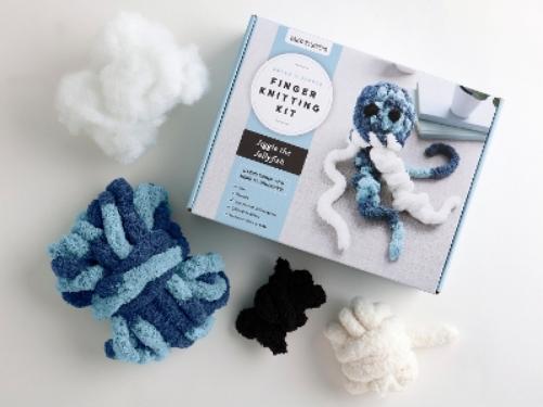 Super Simple Finger Knitting Kit Jiggle the Jellyfish: Everything You Need Is Included: Chunky Yarn, Fiberfill, Instruction Booklet: Everything You ... 1 (Super Simple Finger Knitting Kits