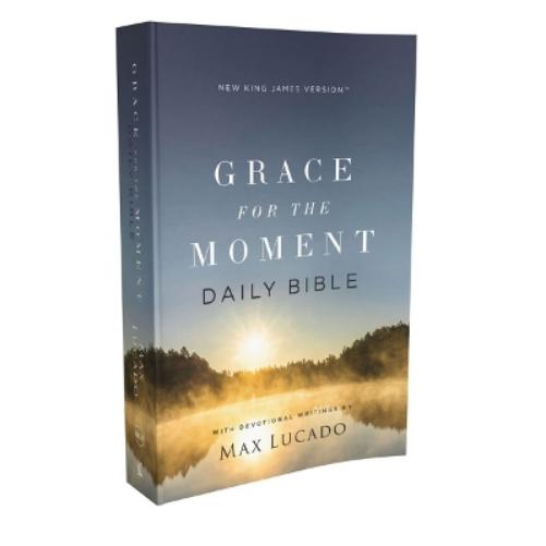 NKJV, Grace for the Moment Daily Bible, Softcover, Comfort Print
