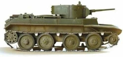 Zvezda,1:35,BT-7 Soviet Tank with Crew,# 3545