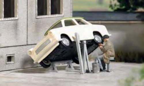 Busch 7938 Attrezzature di sollevamento con Trabant Action Set
