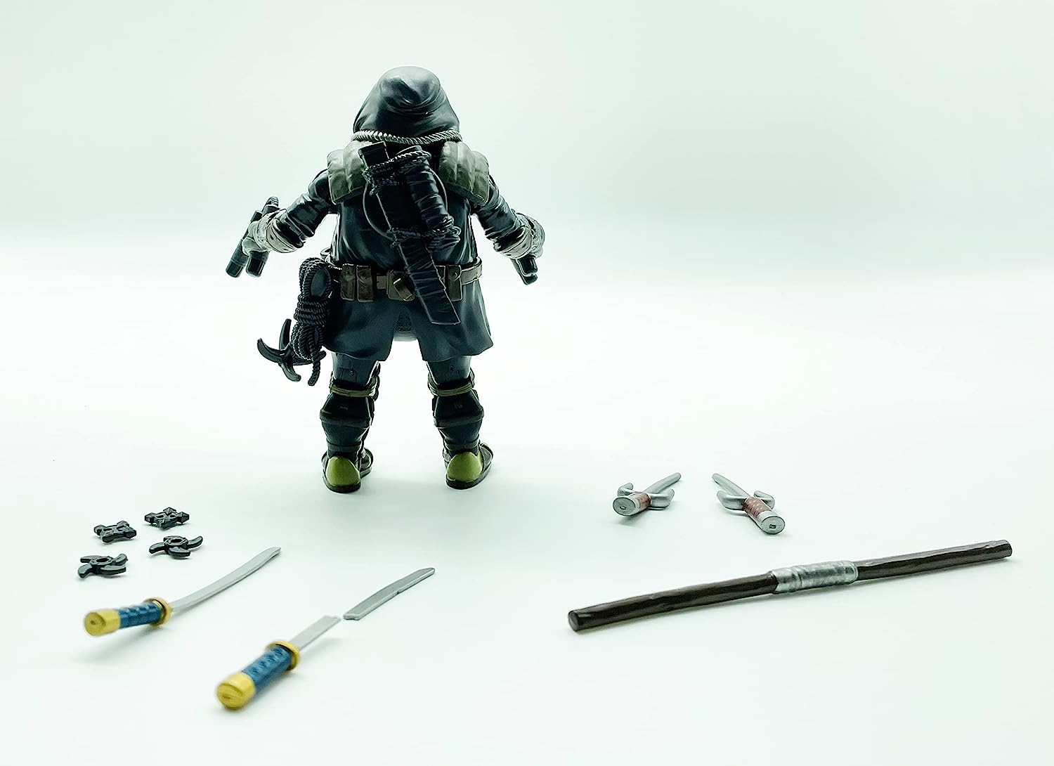 Bandai Teenage Mutant Ninja Turtles The Last Ronin Michelangelo Action Figure Coloured | 4.5'' TMNT The Last Ronin Articulated Action Figure With Accessories | Teenage Mutant Ninja Turtles Toys Black