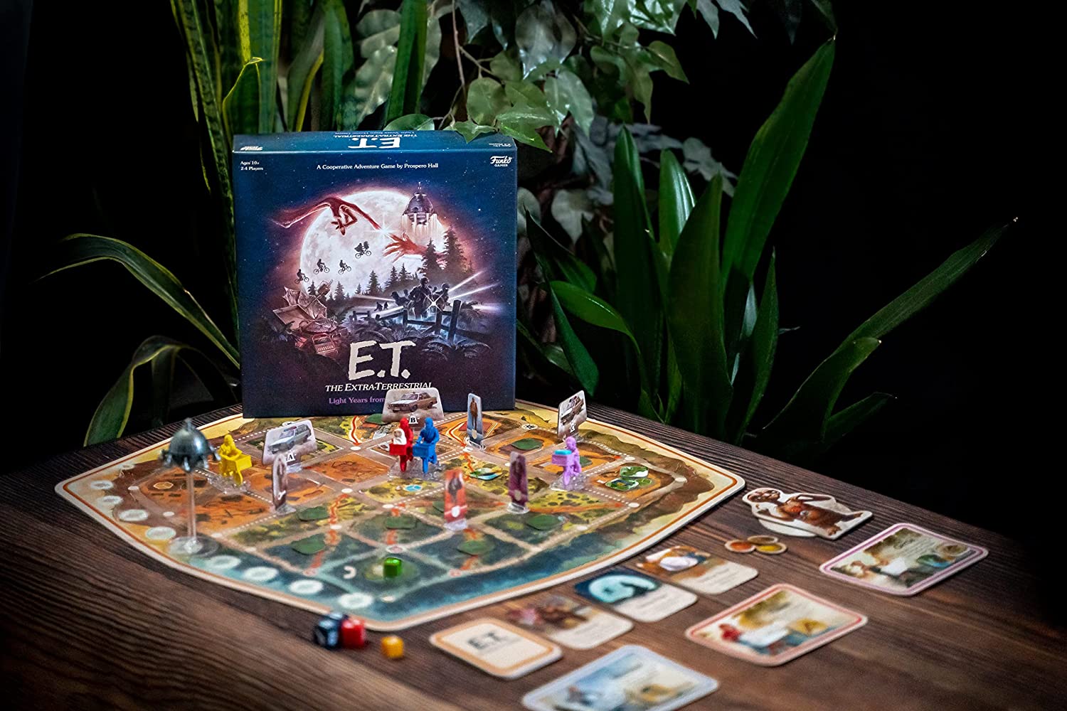 Funko Signature Games: E.T. Light Years from Home Cooperative Strategy Board Game For Children And Adults (Ages 10+) Ideal for 2 - 4 Players With a 30 Minute Game Time For Family Fun - Funko 62998