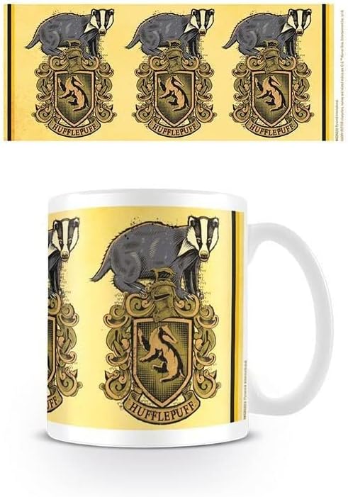 Pyramid International Harry Potter Ceramic Mug with Hufflepuff Crest and Badger in Presentation Box - Official Merchandise Hufflepuff Badger
