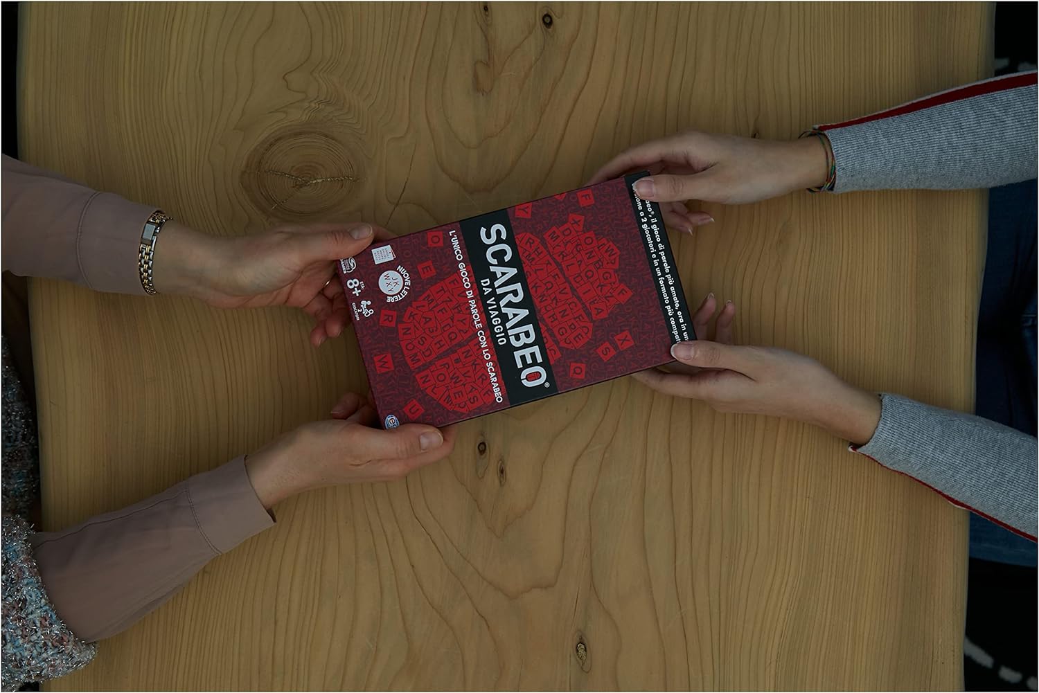 Publisher Games, SCARABEO, 2-player Beetle, boxed word game, board game for the whole family, from 8 years old, 2-player board game - For family challenges 2 version with international letters