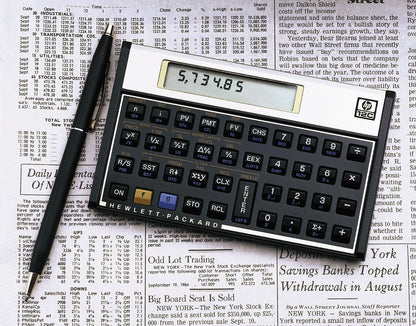 Hewlett Packard  Calculator Financial Battery-power 10 Digit over 120 Functions Ref HP12C